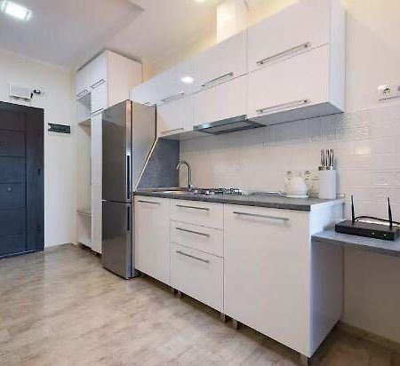 Yalcin Star Residence Diana'S Flat Батуми Екстериор снимка
